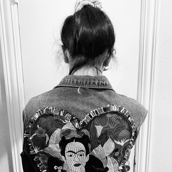 Meet your Posher, Cloe - Picture 4 of 10